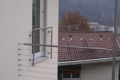 verkleidungen-und-franzoesische-balkone_023_franzoesischer_balkon_mit_seilfuellung